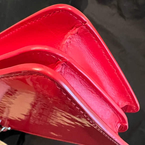 (SOLD) Chanel crossbody phone bag - Picture 6 of 12